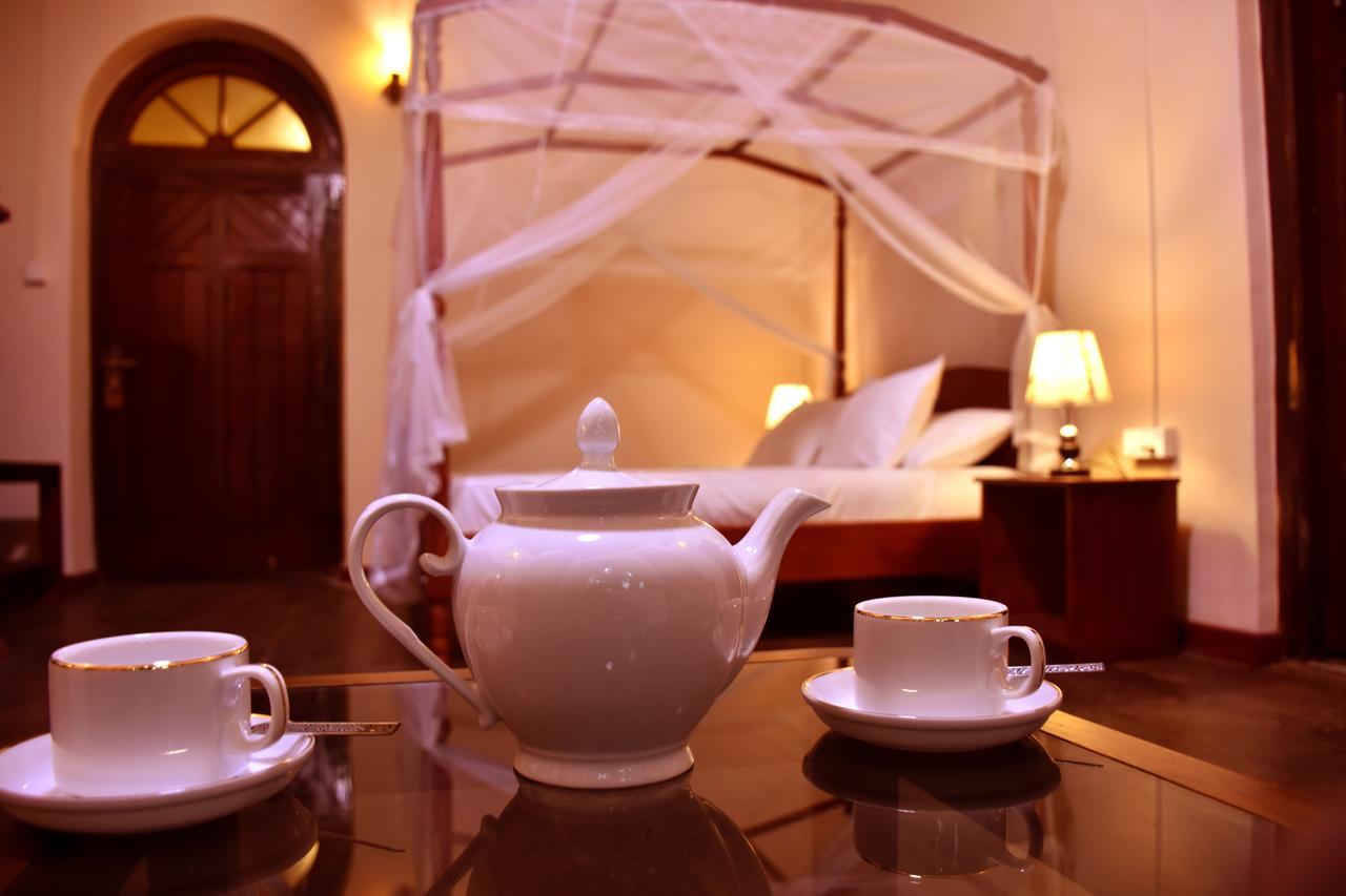 Royal Majesty Bungalow Гаттон Екстер'єр фото