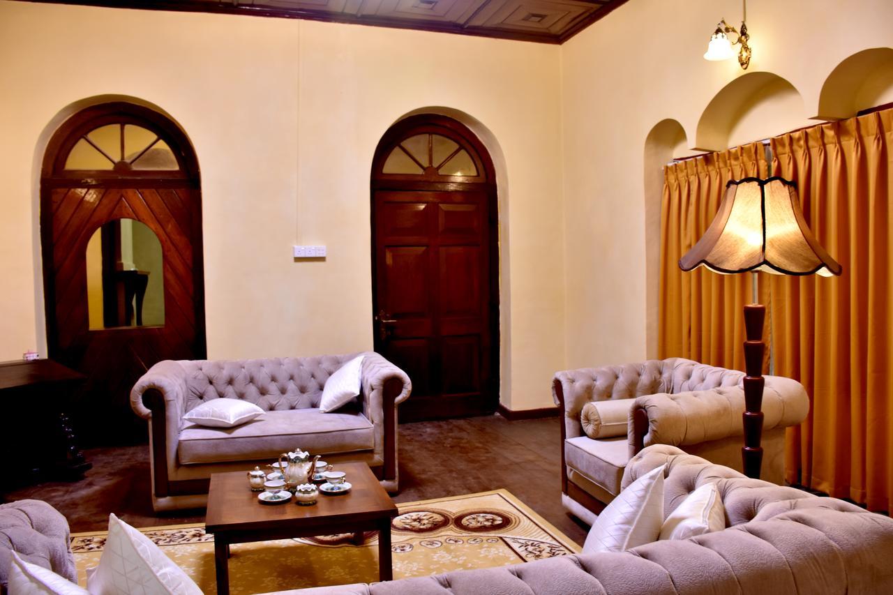 Royal Majesty Bungalow Гаттон Екстер'єр фото