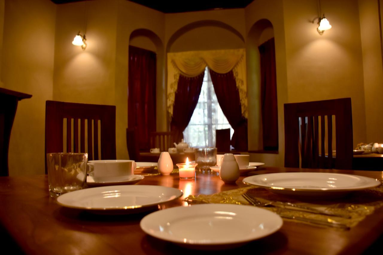 Royal Majesty Bungalow Гаттон Екстер'єр фото